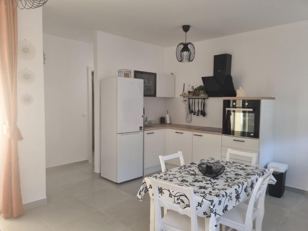 Apartman Duje Senj  Buitenkant foto